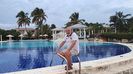 20250224_181155 La o piscină