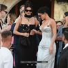 ،21.08 Ꜥℐẹṇṇẹṛ on ²⁷ʝun in Venice, IT; leaving The Gritti Palace Hotel.