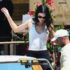 ،21.09 Ꜥℐẹṇṇẹṛ on ²⁹ʝun in Venice, IT; leaving The Gritti Palace Hotel.