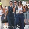 ،06.10 Ꜥℐẹṇṇẹṛ on ²⁰ɑug in Brentwood, CA; leaving a Brandy Melville store.