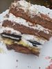 Tort cu crema de vanilie, frisca si biscuiti oreo