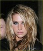 kesha-q-awards-01