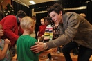 USO-s-Community-Strong-11-12-09-nick-jonas-9403449-512-340