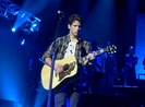 Mohegan-Sun-09-10-nick-jonas-8624327-712-526