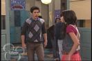 2-01-Smarty-Pants-Screencap-selena-gomez-7388880-400-266