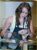 miley-cyrus-makes-milkshake-07