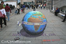 julian-beever-globe-chalk