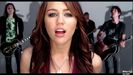 miley-cyrus_com-7thingsmusicvideo-00041