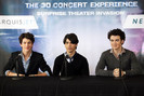 Jonas+Brothers+Announce+Surprise+Theater+Invasions+cB_23esmKMPl