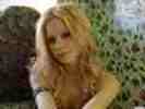 Avril-Lavigne-avril-lavigne-8861006-120-90