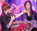 bieber8_muchmusic_122309