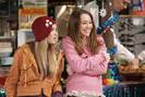 miley-cyrus_dot_com_hannahmontana-stills051