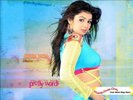 Ayesha Takia (28)