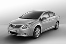 toyota-avensis-oficiales-33