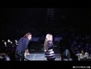 miley-cyrus_com_rockstar-bestofbothworldsconcert_0401