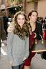 miley-cyrus_dot_com-leavingregisandkelly-nyc2006oct24-011
