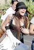 miley-cyrus-photos-sushi-026