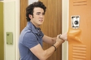 84_2645_510_jonas-chasing-the-dream_01