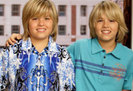 zack-and-cody-the-suite-life-of-zack-and-cody-2927114-220-150