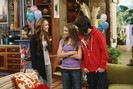 mitchel-musso-emily-osment-e-miley-cyrus-in-un-momento-dell-episodi-what-i-don-t-like-about-you-di-h