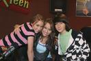 3x16MileyHurts02