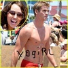 liam-hemsworth-shirtless-1