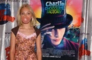 annasophiarobbfan_com-bubblegumblowingcontest-2005jul12-f002