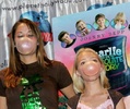 annasophiarobbfan_com-bubblegumblowingcontest-2005jul12-j003