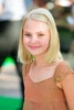 annasophiarobbfan_com-charlieandthechocolate-londonpremiere2006jul17-b002