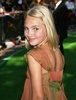 annasophiarobbfan_com-charlieandthechocolate-londonpremiere2006jul17-c003