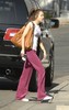 miley-cyrus_COM-la2008mar8-privatejet-002