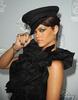 Rihanna_1231372334_1