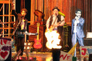 Nick+Joe+Kevin+Jonas+film+late+night+concert+ic1KzNoOHKAl