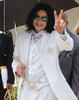michael-jackson-white-suit