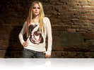 hollywooddesktop-avril_lavigne-003-thumb