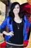 normal_demi-lovato-wonderful-time-disneyland-02