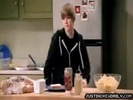 Justin-Bieber-Brand-New-Promo-Funny-MTV-Promo-From-MTV-Movie-Awards-%28HQ%29%5Bwww_savevid_com%5D_mp