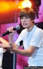 normal_justin-bieber-052210-5