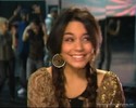 vanessaannehudgens_dot_net-disneynewyearsingalong2006-0049