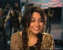 vanessaannehudgens_dot_net-disneynewyearsingalong2006-0052