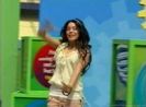 vanessaannehudgens-dot-net_disney_365_dogers_statium-0004