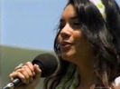 vanessaannehudgens-dot-net_disney_365_dogers_statium-0142