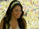 vanessaannehudgens-dot-net_disney_365_dogers_statium-0290