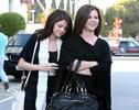 selena-gomez-and-mother_532x423