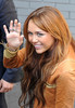 Miley+arrives+at+Radio+One+PkGoiSHpNcOl