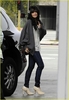 vanessa-hudgens-gas-station-041