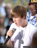 normal_FP_5137477_Bieber_Todayshow_CJNY_060410