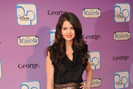 Wizards Waverly Place Fashion Show Arrivals eDjFGGn6AsSm