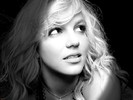 Britney_Spears,_Beautiful_Eyes