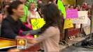 vanessaannehudgens_net-tvshow-todayshow-04aug09-HDcap0032